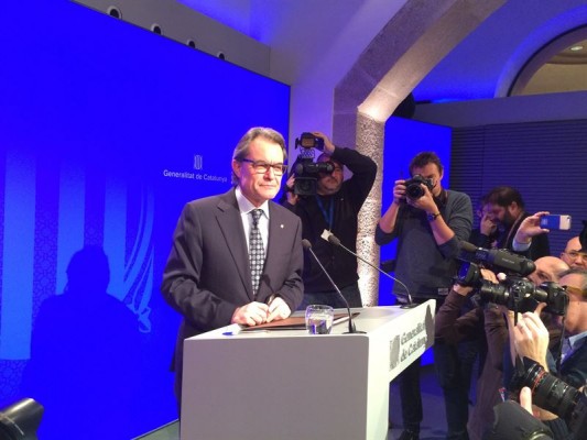 Mas convocará nuevas elecciones en Cataluña el lunes