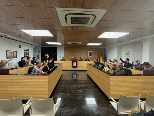 Almassora se une en defensa de la legalidad de las viviendas situadas junto al polígono del Serrallo