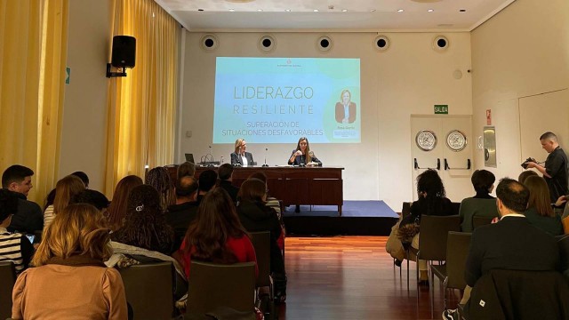 València organiza la 'Jornada de liderazgo resiliente y superación de situaciones desfavorables'