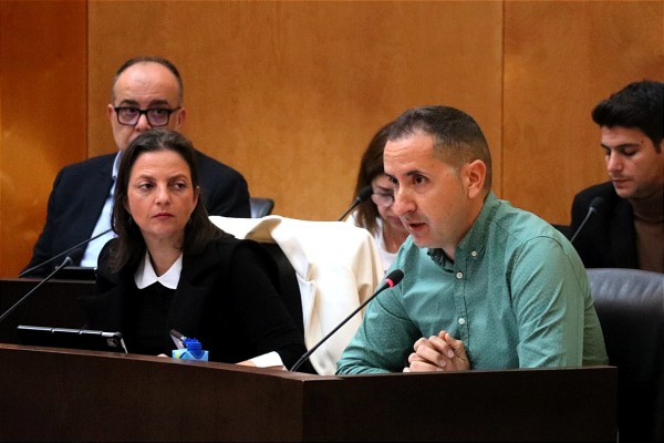 El Síndic insta al Ayuntamiento de Benidorm a responder a la oposición y al Defensor del Pueblo