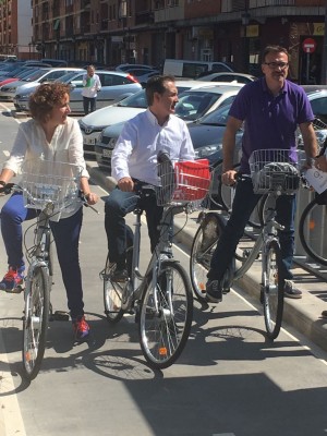 València pone en marcha las estaciones de bici que conectan el área metropolitana con la ciudad