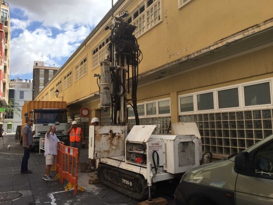 Elche paraliza las obras del estudio geotécnico del Mercado Central por carecer de permiso municipal