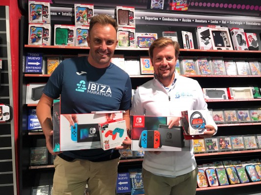 El Ibiza Marathon entrega 600€ solidarios a Proyecto Juntos