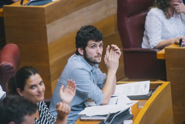 Podemos se alía con PP y Ciudadanos para que Puig se someta a la sesión de control