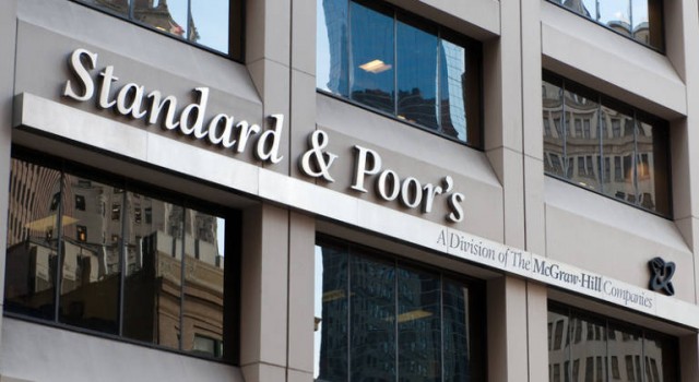 La filial lusa de Santander y BPI, controlado por CaixaBank, ya no son 'bonos basura'