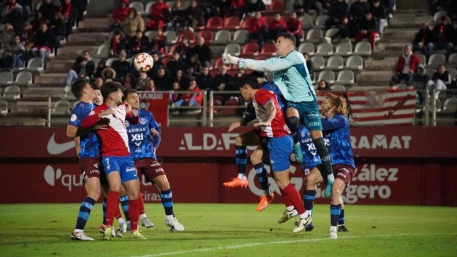 El Yeclano, a romper su mala racha en casa ante el Mérida para no perder fuelle en Primera RFEF