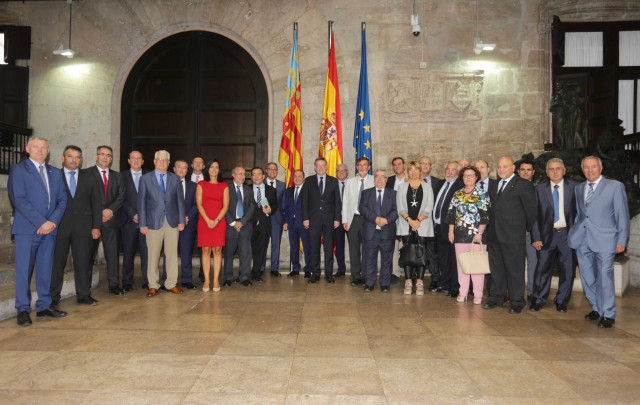 La Generalitat potenciará el papel de las 13 cajas rurales valencianas que siguen independientes
