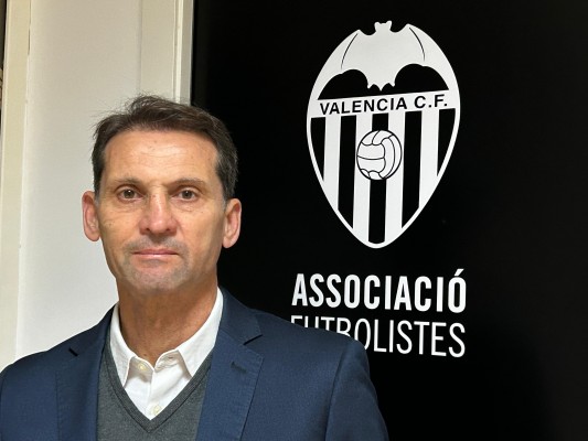 Fernando Giner reelegido como presidente de la Asociación de Futbolistas del Valencia CF