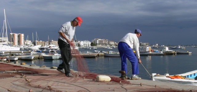 Los pescadores de la Región respiran 