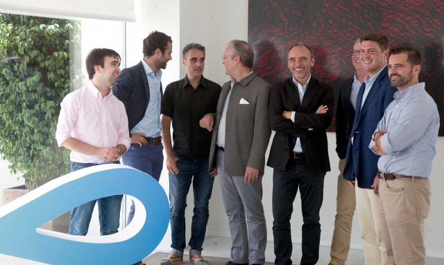 Global Omnium se lanza a invertir en 'startups' y entra en el capital de Sales Layer