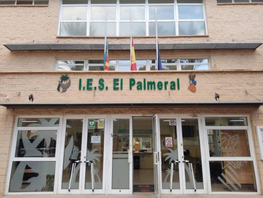 STEPV critica la gestión del cierre de Bachillerato y ESO del IES El Palmeral para ser centro de FP