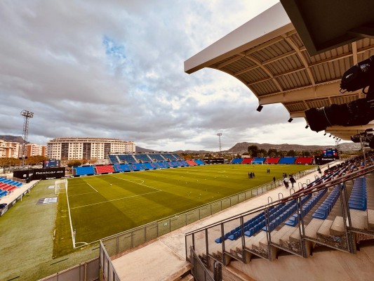 Ingreso extra de dinero: Movistar + ofrecerá el Elche-Las Palmas y el Eldense-Valencia de Copa
