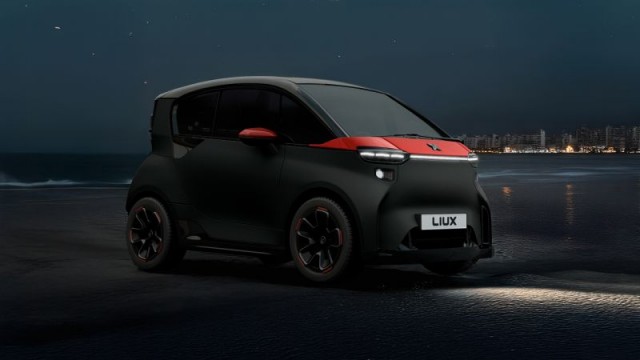 Liux busca socios en Europa para distribuir su prototipo de coche eléctrico Big desde Elche 