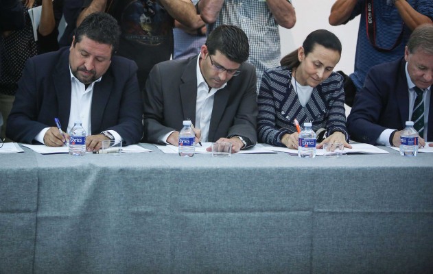 La Diputación de Valencia se compromete con los objetivos principales del Pacto 'antiviolencia' de Género
