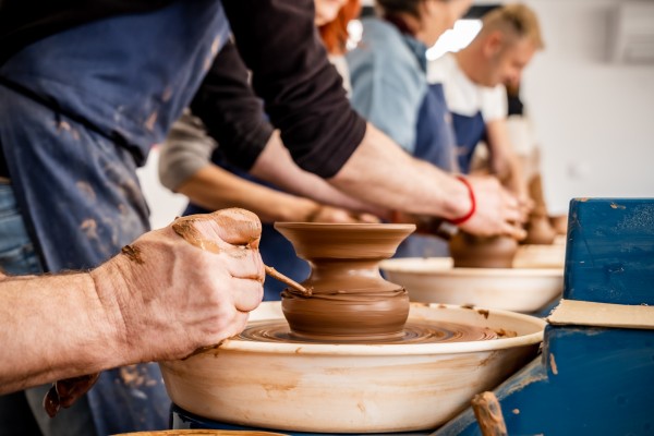 Agost quiere asegurar la feria artesanal: destina 2.000 euros para la participación de expositores