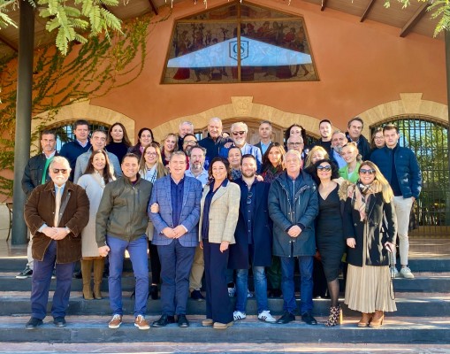 Vectalia reúne a los medios de comunicación en la bodega Casa Sicilia para celebrar la Navidad