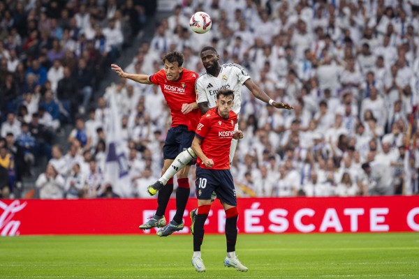 La ciencia recomienda reducir el remate de cabeza en los futbolistas para limitar el riesgo de demencia