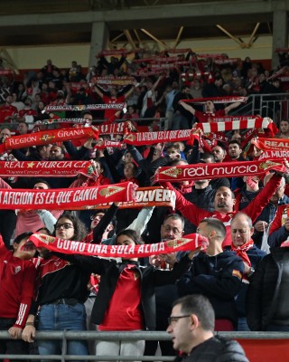 El Murcia sube al segundo puesto en la Primera RFEF con el liderato a tiro de triunfo 