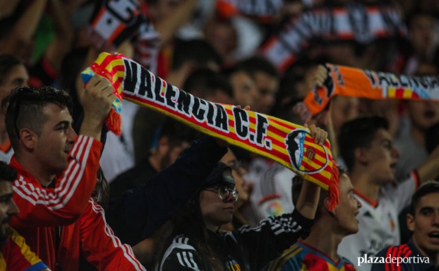 Mestalla vuelve a engancharse a su equipo