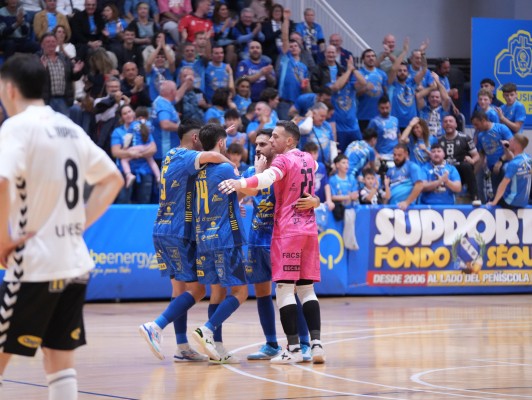 El Servigroup Peñíscola golea al Ribera Navarra y se marcha lanzado al parón de selecciones