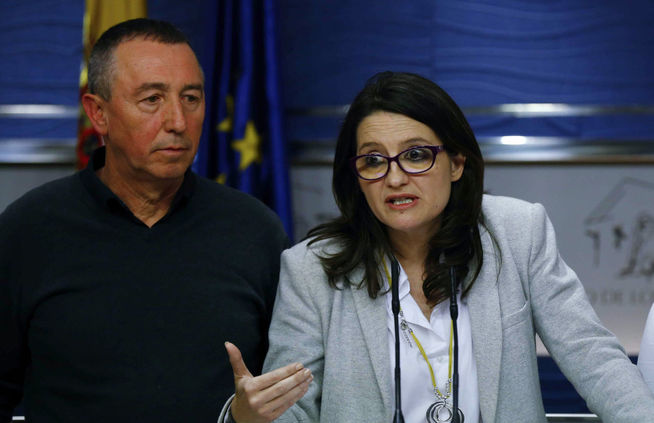 El portavoz de Compromís en el Congreso, Joan Baldoví, y la coportavoz de la coalición, Mónica Oltra. Foto: EFE - 