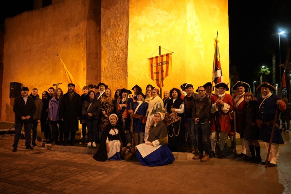 Vila-real rememora la crema de la ciutat el 1706 per les tropes borbòniques amb la Marxa cívica 