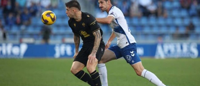 CD Tenerife 2 CD Castellón 0