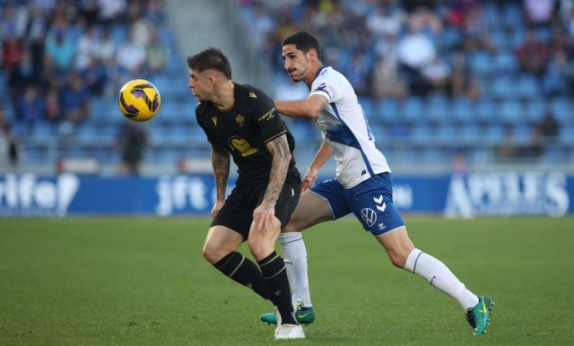 El Castellón se achica ante el colista y sufre su tercera derrota consecutiva
