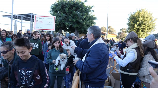 Onda inaugura las fiestas en honor a Sant Antoni en el Barrio Tosalet con la tradicional procesión 

