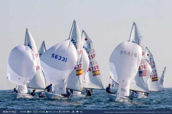 Más de 100 barcos se citan en el Trofeo Levante de Valencia