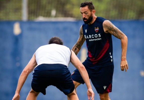 Morales podrá jugar en Cádiz; Iborra ya trabaja con el equipo
