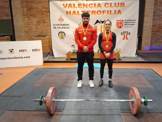 Jurado y Gómez logran las mejores marcas del torneo navideño del Valencia C.H. en “La Creu del Grao” 