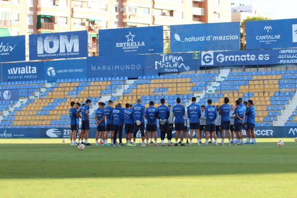 El UCAM CF abre el año y la segunda vuelta en Segunda RFEF defendiendo un sólido liderato
