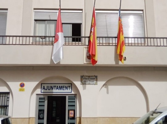 La ejecutiva de EU apoya a su alcalde de Barxeta ante la moción de censura del PP y Som Barxeta