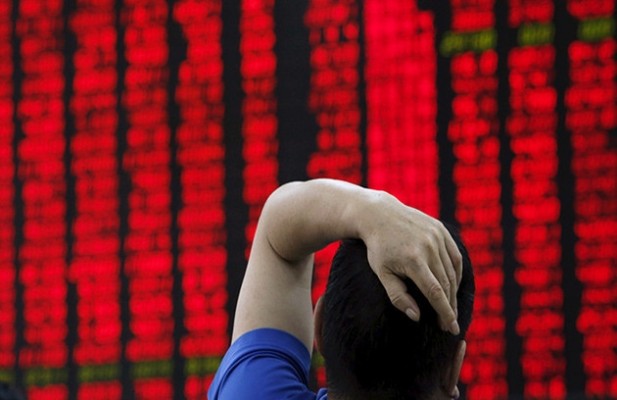Se acentúa la caída bursátil a media sesión: el Ibex 35 cede un 1,5% camino de perder el 9.200