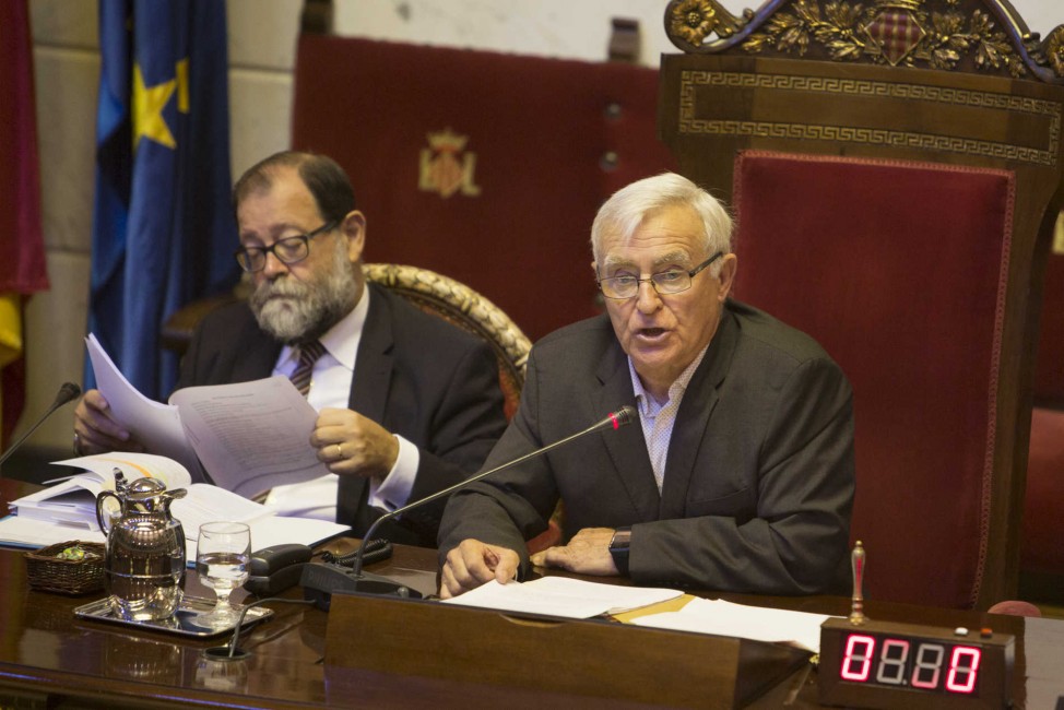 El alcalde de València, Joan Ribó, durante el debate del estado de la ciudad. Foto: ESTRELLA JOVER. - 