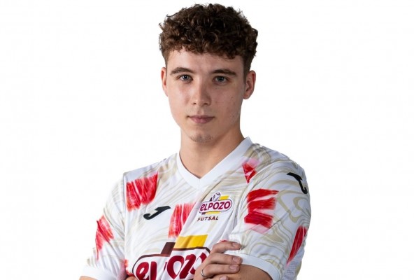 Miguel Ángel Vicente, ala de la cantera de ElPozo que debutó en la élite, va cedido a Ceuta 