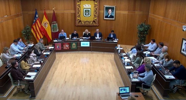 El pleno de Calp aprueba inicialmente los presupuestos municipales de 2025 por 54,9 millones 