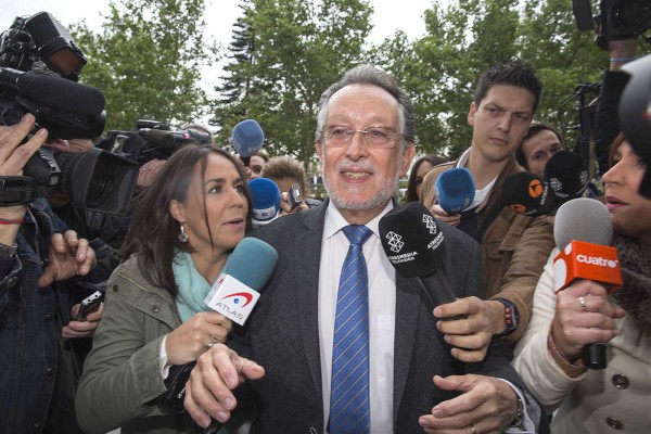 El juez devuelve a Grau los relojes por los que está imputado por presunto cohecho