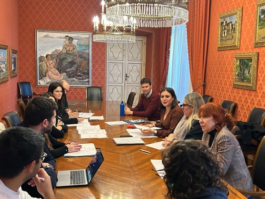 Juventud ampliará las actividades y programas del Centro 14 y las plazas para deporte náutico y teatro
