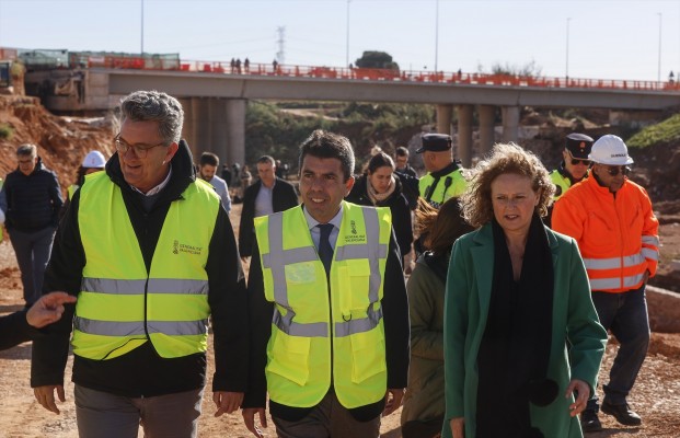 El Consell prevé recuperar el puente de la CV-403 a finales de febrero, cuatro meses después de la Dana