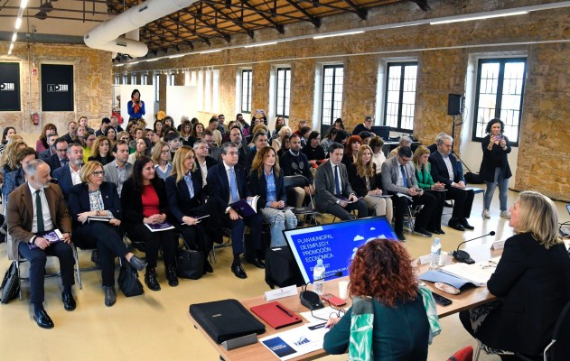 Murcia cierra 2024 con un descenso histórico en el paro registrado