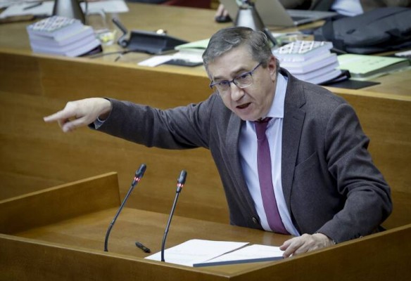 Educación destina más de 500.000 euros a pruebas de certificación de valenciano en universidades