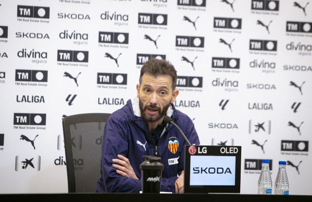 Corberán: “Evolucionar en la Copa no es incompatible a la prioridad que tenemos”