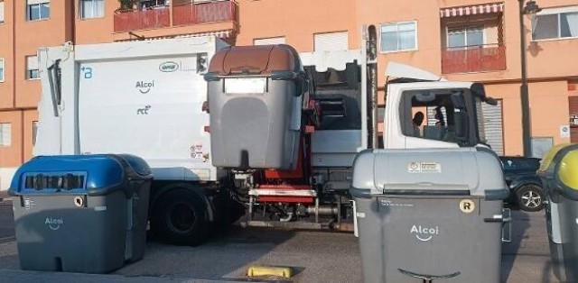 Alcoy licita la notificación postal de la nueva tasa de basura: le costará 371.000 euros 