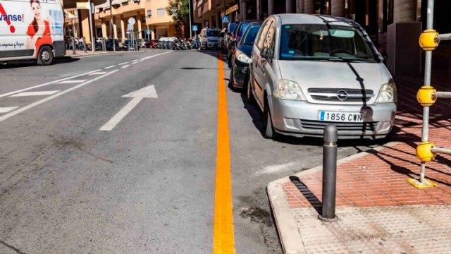 Benidorm colocará parquímetros para que los no residentes empiecen a pagar en zona verde 