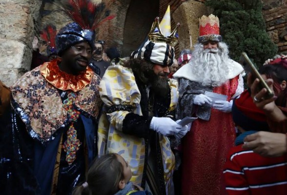 Murcia envía a los Reyes Magos a las casas de los niños de Algemesí afectados por la Dana