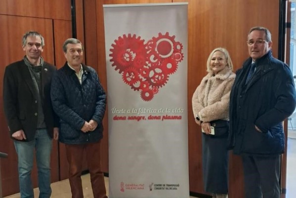 El conseller de Sanidad anima a la población a donar sangre: 