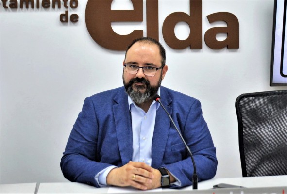 Elda culmina la estabilización de empleo temporal con la consolidación de 25  puestos de trabajo