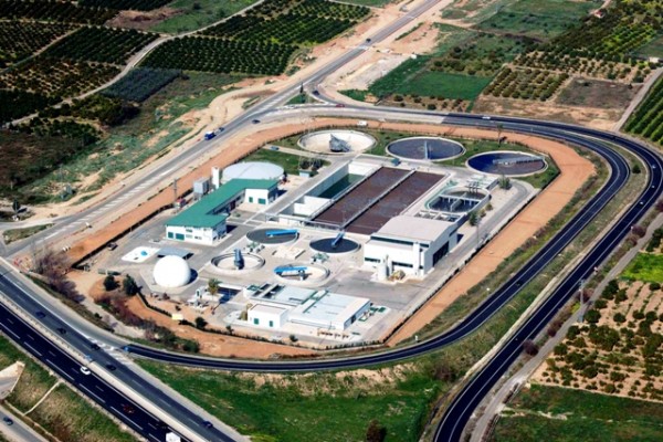 SAV y Ciclagua gestionarán la depuradora de Fuente del Jarro y Terramelar por 7,8 millones
